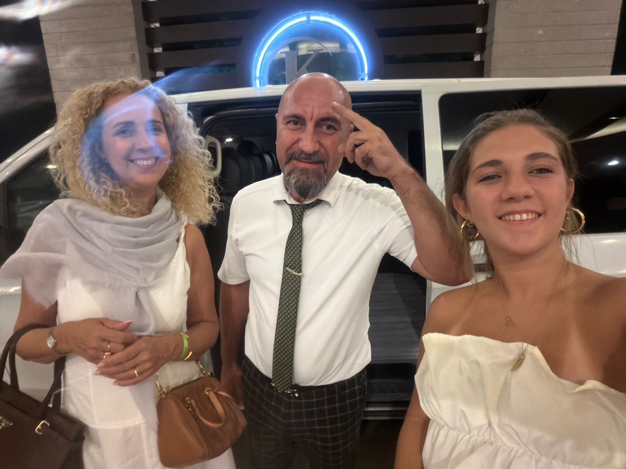 Lüks VIP transfer aracı iç mekan görünümü